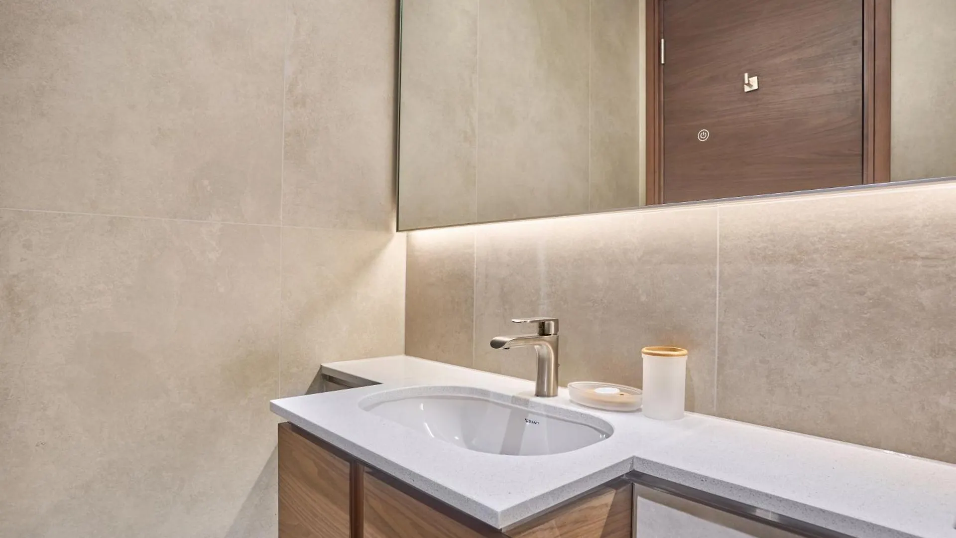Stay By Latinem Luxury 1Br Holiday Home Cvg 2409 Near Burj Khalifa Dubai