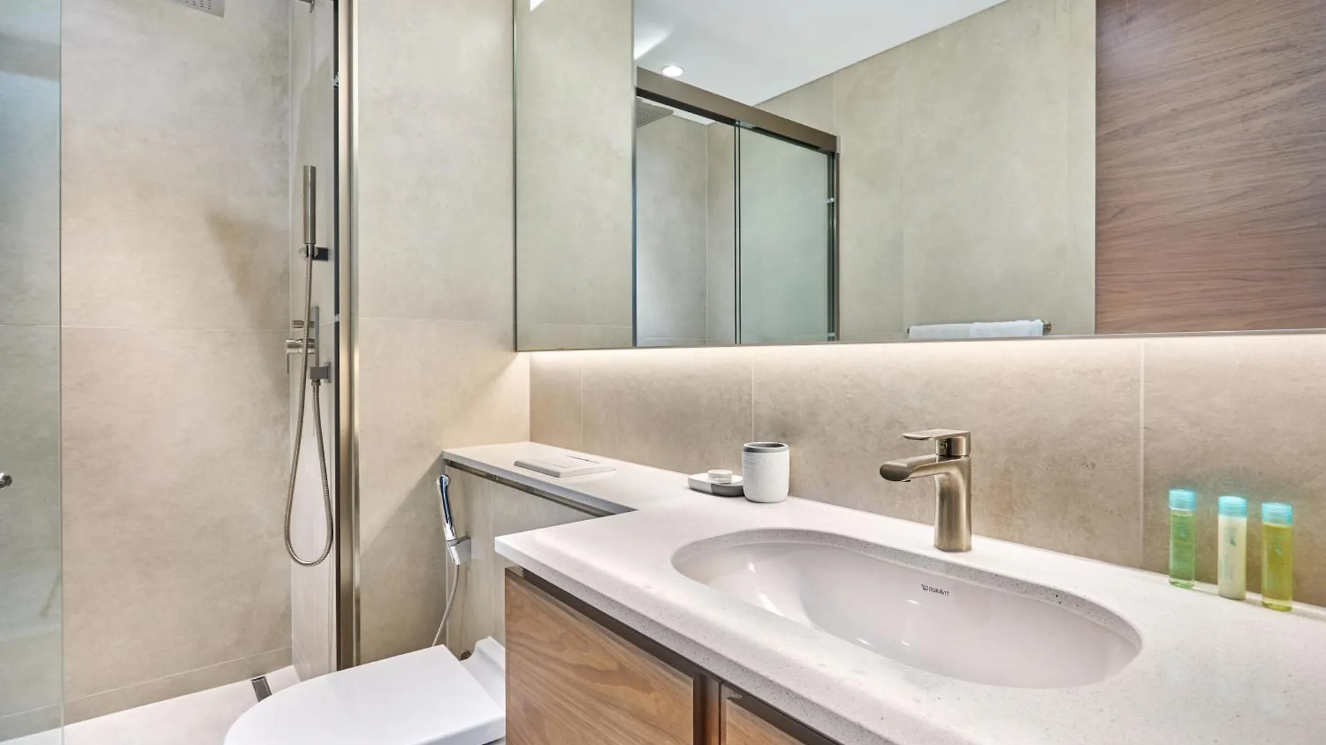 Stay By Latinem Luxury 1Br Holiday Home Cvg 2409 Near Burj Khalifa Dubai Apartment